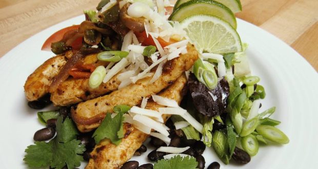 Copy of W1 L1 Chicken Fajita Salad