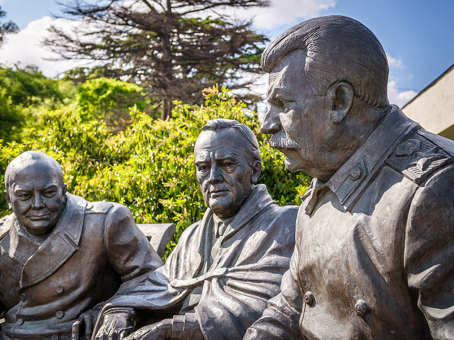 The Daughters of Yalta Take a Bow Woman Around Town